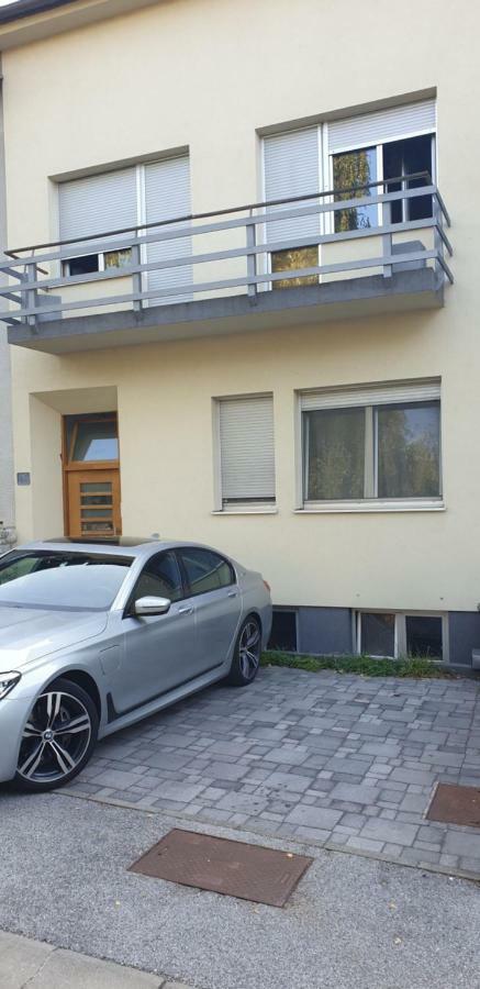 Parkview Apartment In Zagreb'S Favorite Neighborhood 외부 사진
